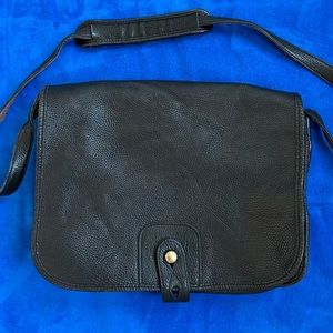 Vintage 1980s Johnny Farah Large Black Pebbled Leather Messenger Bag.